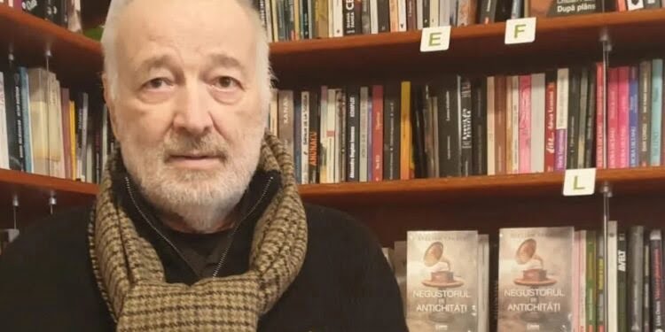 Scriitorul Stelian Tănase a făcut muncă de anticar pentru a scrie cartea ”Negustorul de antichități”. Cînd l-a văzut vînzînd obiecte vechi, Ion Caramitru l-a întrebat: ”Ce, mă, ai dat faliment?”