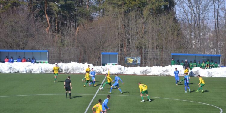Foresta Suceava și CSM Bucovina Rădăuți au terminat la egalitate, scor 2-2, amicalul disputat pe terenul sintetic de la LPS. Meciul a fost unul alert, cu ocazii de ambele părți (Foto)