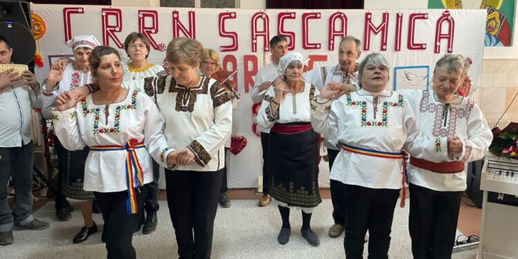 Aveți milă de niște oameni amărîți! Îngrijiți-i și lăsați-i acolo unde sînt pe oamenii de la centrul special de la Sasca Mică!