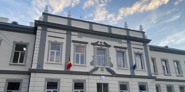 Finanțare de un milion de euro, pentru creșterea eficienței energetice a unui pavilion al Spitalului Boli Cronice Siret