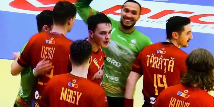 Tînărul handbalist sucevean Daniel Stanciuc, în teren aproape tot meciul în victoria României cu Insulele Feroe, din preliminariile Campionatului European: a dat două goluri și a obținut trei lovituri de la 7 metri