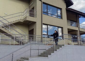 Noua grădiniță din Berchișești, construită pe locul unde a fost casa de nașteri unde s-a născut Violeta Țăran, primarul comunei