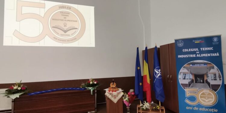 50 de la înființarea Colegiului Tehnic Alimentar: A fost inaugurat corpul modernizat pentru învățămîntul dual, iar directoarea Tatiana Hladiuc a primit o diplomă din partea Inspectoratului Școlar Suceava (Foto)