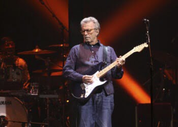 Sucevenii au propus ca la Zilele Orașului să cînte Eric Clapton sau Florin Salam. Cele mai multe nominalizări le au Ștefan Bănică Jr. și Alina Eremia
