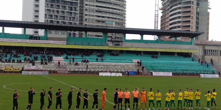 În prima etapă a play-off-ului, Foresta Suceava a făcut doar 1-1 acasă cu Ceahlăul Piatra Neamț. Problema nu este că Foresta nu a cîștigat, ci aceea că Foresta joacă mai slab ca în prima parte a campionatului. CSM Bucovina Rădăuți a pierdut acasă cu CSM Bacău, cu 1-0