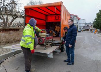 Asfaltări pe Ștefăniță Vodă și Luca Arbore