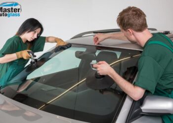 Interesați de montaj parbrize autoturisme? În Suceava la Master Auto Glass puteți merge