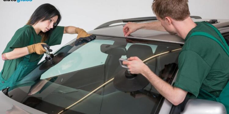 Interesați de montaj parbrize autoturisme? În Suceava la Master Auto Glass puteți merge