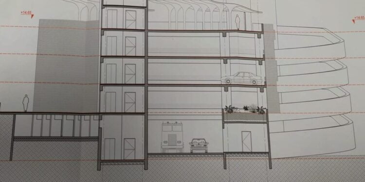 Pînă la finele lunii, varianta finală a studiului de fezabilitate pentru construirea unei parcări cu patru etaje și cu 330 de locuri, în apropierea Primăriei Suceava