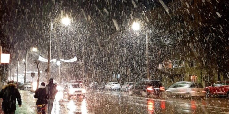 Cod portocaliu de ninsori pentru județul Suceava, pînă miercuri, 5 aprilie, la ora 14.00