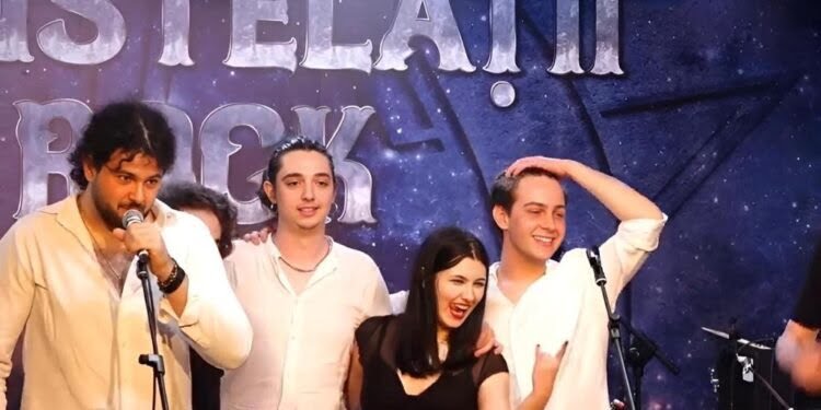 Suceveanul Teodor Cușnir, pregătit de profesorul Lucian Rusu, cel mai bun toboșar la ”Constelații rock” de la Rîmnicu Vîlcea. Trupa din care face parte, ”The Voodoo Child”, a obținut locul II, iar vocalista, Rockmina Apostol, s-a clasat pe primul loc (Foto)