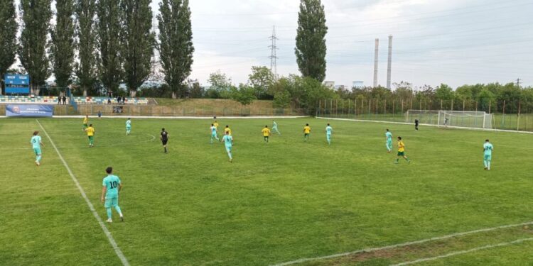 CSM Rîmnicu Sărat – Foresta Suceava, în turul primului baraj pentru promovarea în Liga a II-a. Turul se va disputa miercuri, 24 mai, iar returul, pe ”Areni”, sîmbătă, 27 mai