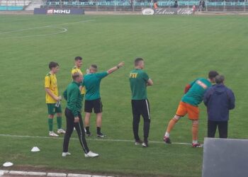 Ilie și Codău au marcat în returul cu CSM Rîmnicu Sărat și au calificat Foresta în finala barajului de promovare în Liga a II-a. Primăria va pune la dispoziția suporterilor 10 mașini pentru returul de la Piatra Neamț. Din păcate, Chika a fost accidentat grav și a fost transportat la Spitalul Județean (Foto)