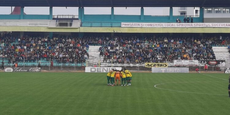 Ilie și Codău au marcat în returul cu CSM Rîmnicu Sărat și au calificat Foresta în finala barajului de promovare în Liga a II-a. Primăria va pune la dispoziția suporterilor 10 mașini pentru returul de la Piatra Neamț. Din păcate, Chika a fost accidentat grav și a fost transportat la Spitalul Județean (Foto)