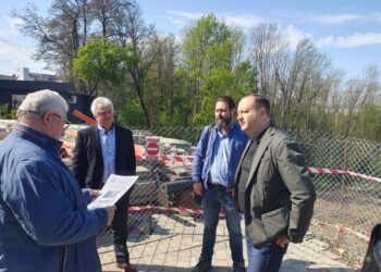 Primăria Suceava, obligată de Inspecția în Construcții să efectueze o serie de expertize pe versantul Zamca, după alunecările de teren înregistrate