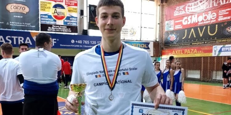 Radu Codrin, un adolescent sucevean cu caracter