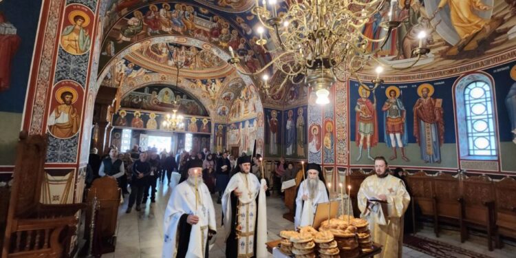 Slujbă de pomenire a Înaltului Pimen, la trei ani de la trecerea la cele veșnice