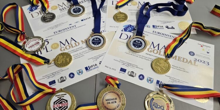 Echipele universității sucevene, 3 medalii de aur și una de argint la un concurs internațional de inventică. La Euroinvent 2023 au fost promovate peste 750 de invenții şi proiecte de cercetare