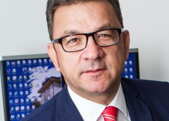 Un client educat este căutat de toate băncile. Pentru că înțelege produsele și serviciile bancare, le folosește și le recomandă și altora – Doru Bulată, Exim Banca Românească