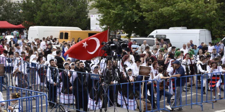 400 de participanți, la Rădăuți, la Festivalul ”Arcanul”. De Zilele Rădăuților va concerta Andra