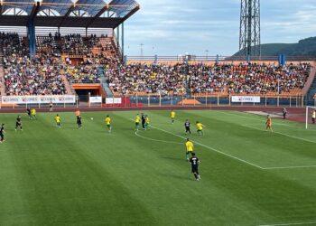 Robert Niță a lămurit lucrurile, cei care au împroșcat cu noroi tac. Alții, însă, continuă să împroaște, în aplauzele hater-ilor