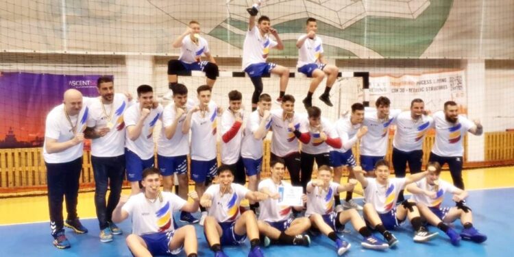 Mulți dintre componenții echipelor de handbal masculin juniori I și juniori II ale CSU, campioane naționale, sînt elevi ai Liceului cu Program Sportiv Suceava