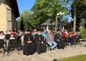 Actorul Vlad Rădescu, la Mănăstirea Bogdana din Rădăuți, la proiecția filmului ”Ciprian Porumbescu”. În aceată lună, filmul va fi proiectat în mai multe localități din județul Suceava