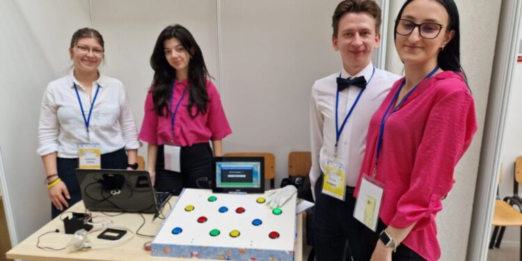 Elevii suceveni, rezultate foarte bune la Olimpiada Națională de Creativitate Științifică. La concurs au participat 161 de elevi și 54 de cadre didactice din 20 de județe și din trei sectoare din Bucureşti