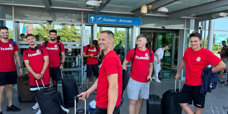 Handbaliștii suceveni au ajuns în Muntenegru, acolo unde vor încerca să-și apere titlul de campioni europeni universitari
