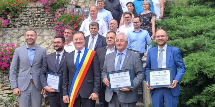 Primarul Ion Lungu, la Slănic Moldova, discuții cu ministrul Mediului, Mircea Fechet, referitoare la proiectele Sucevei