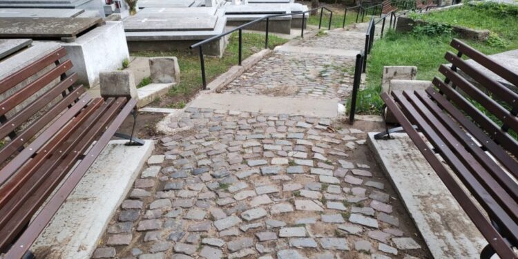 Aleea care duce la Cimitirul Pacea Vechi, într-o nouă prezentare