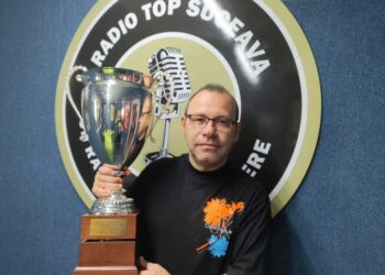 Cupa cîștigată de echipa de fotbal sub 16 ani a Liceului cu Program Sportiv în Germania, fabricată în Italia. Directorul LPS, Ciprian Anton: ”Pentru competitorii din Germania și Franța a fost o surpriză că am cîștigat, dar nu și pentru noi”