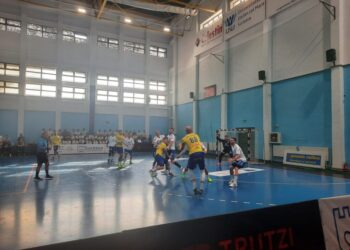 CSU Suceava a început noua ediție de campionat cu o evoluție foarte slabă și cu o înfrîngere pe teren propriu cu CSM Bacău cu scorul de 32-29