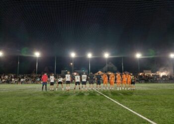 La Todirești sînt trei miniterenuri de sport și un teren mare. Primarul Mugurel Bocancea: Terenurile dispun de nocturnă și invit tinerii, copiii și elevii să iasă pe terenul de sport. Este gratuit. Sportul înseamnă sănătate, înseamnă formarea de caractere (Foto)