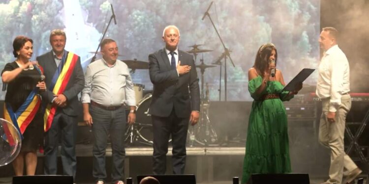 Ovidiu Milici, reprezentantul Sucevei la Zilele Orașului Soroca: Oamenii din Soroca sînt atașați de valorile locale, sînt atașați de cetatea în care stau și își iubesc locul în care stau. Am văzut acolo chipuri care emanau fericire (Foto)