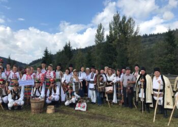 Comuna suceveană Ciocănești, în cursa pentru obținerea titlului de ”Cel mai frumos sat din lume”. Ciocăneștiul are peste 600 de case pictate și numeroase muzee și evenimente (Foto)