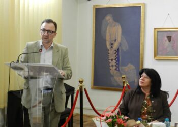 Gabriel Cărăbuș: „Ce altă posibilitate de petrecere a timpului liber au locuitorii unei comune fără bibliotecă publică? Ce activitate culturală, ce activitate intelectuală pot avea? Unde anume? Doar la nuntă, la cumătrie, la zilele comunei…?”
