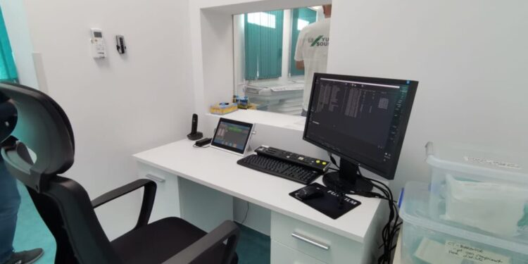 Laboratorul de imagistică al spitalului cîmpulungean, dotat cu aparatură de 22,6 milioane de lei, printr-un proiect european. Piesa cea mai importantă este un computer tomograf de ultimă generație