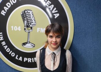 Ilinca Zmău, elevă la bilingv franceză la Colegiul ”Petru Rareș”, pasionată de civilizația și de limba chineză, dar și de poezie