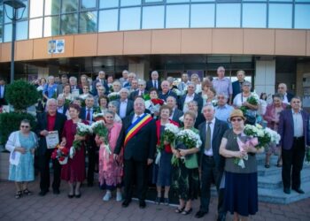 Încă 52 de cupluri de aur, sărbătorite de municipalitatea suceveană. Din 2005 au fost sărbătorite 1.929 de cupluri care au împlinit 50 de ani de căsătorie (Foto)