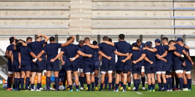 România, la Campionatul Mondial de Rugby. Din lot face parte și tînărul sucevean Alin Conache, iar unul dintre membrii staff-ului este suceveanul Viorel Lucaci. Prof. Lucian Preutescu: ”Cu siguranță, Alin va fi folosit în Franța. La ora actuală este un schimb de generații la lot și cred foarte mult în tinerii convocați”