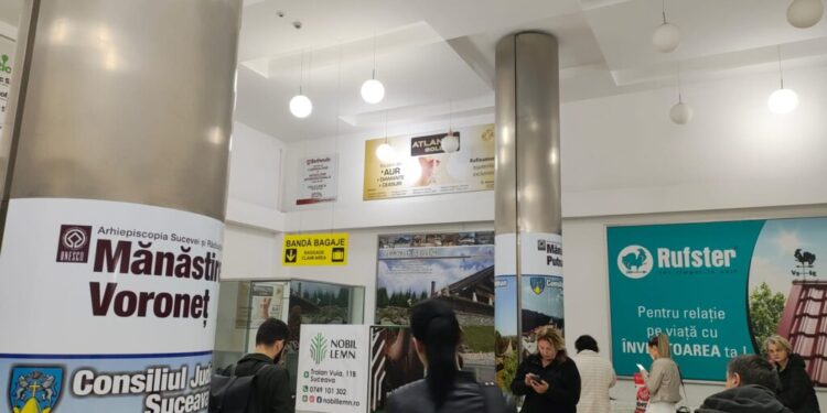 Pe aeroportul din Suceava miroase a sărăcie