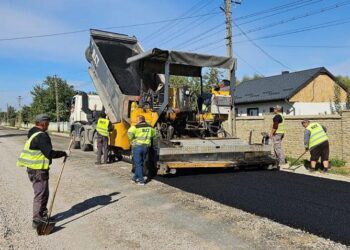 Asfaltări în proporție de 70% pe loturile Dolhasca – Suceava și Suceava – Dărmănești