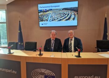 Primarul de la Șcheia, Vasile Andriciuc, la un schimb de experiență la Bruxelles, unde ghid i-a fost europarlamentarul Vasile Blaga