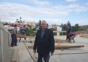 Construcția Școlii Gimnaziale de la „Petru”, în grafic. Termenul de finalizare: 31.12.2023. După aceea se va învăța într-un singur schimb (Foto)