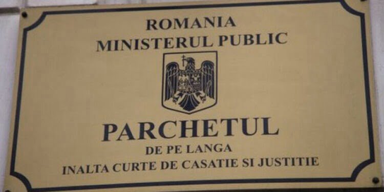 Acuzată că se droga, lua mită și oferea informații nedestinate publicității, judecătoarea Ana Maria Chirilă de la Tribunalul Suceava a fost reținută