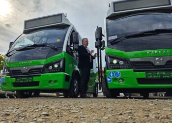 4 microbuze electrice, pentru înființarea transportului public la Siret