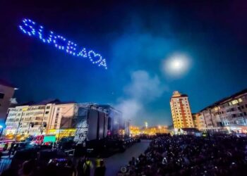 Bogdan Galanton, unul dintre cei implicați în organizarea ”Simfoniilor de toamnă”: Spectacolul a fost o reușită copleșitoare avînd în vedere toate echipele care la un moment dat trebuiau să se coreleze – echipa de lumini, echipa de lasere, de sunet, de drone, de muzică, de artificii