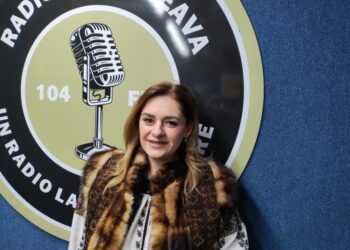 ”Dragii mei părinți, bunii mei părinți”, noul cîntec al Ancuțăi Corlățan. Interpreta de muzică populară a participat, deja, la filmările pentru emisiunile de sărbători de la Antena Stars și Tradițional TV