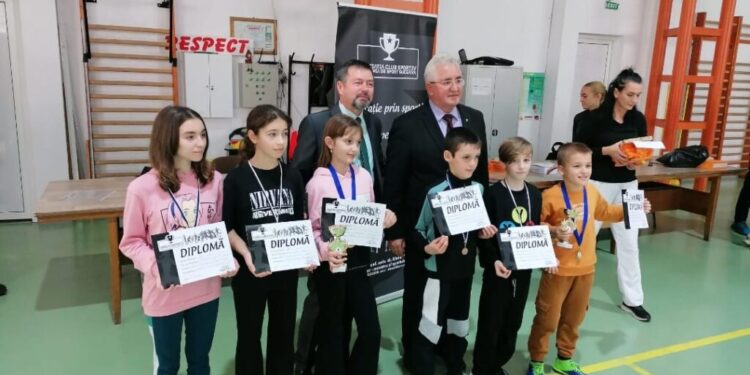 Primăria Sucevei vrea să obțină finanțare europeană pentru construirea de săli de sport la școlile gimnaziale cu numerele 4 și 8